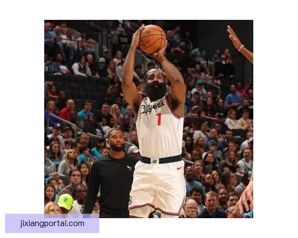 哈登连两场送14助攻成骑士队史第六人 莫布利创赛季新高砍34分17篮板